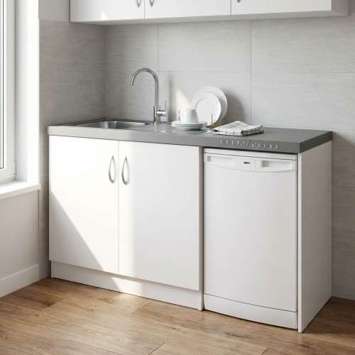 Dekorf&auml;hige Singlek&uuml;che mit K&uuml;hlschrank