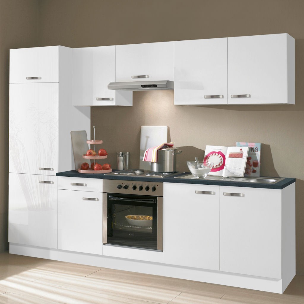 Schränke, Arbeitsplatte und Einbauspüle als Küchenblock in vier edle