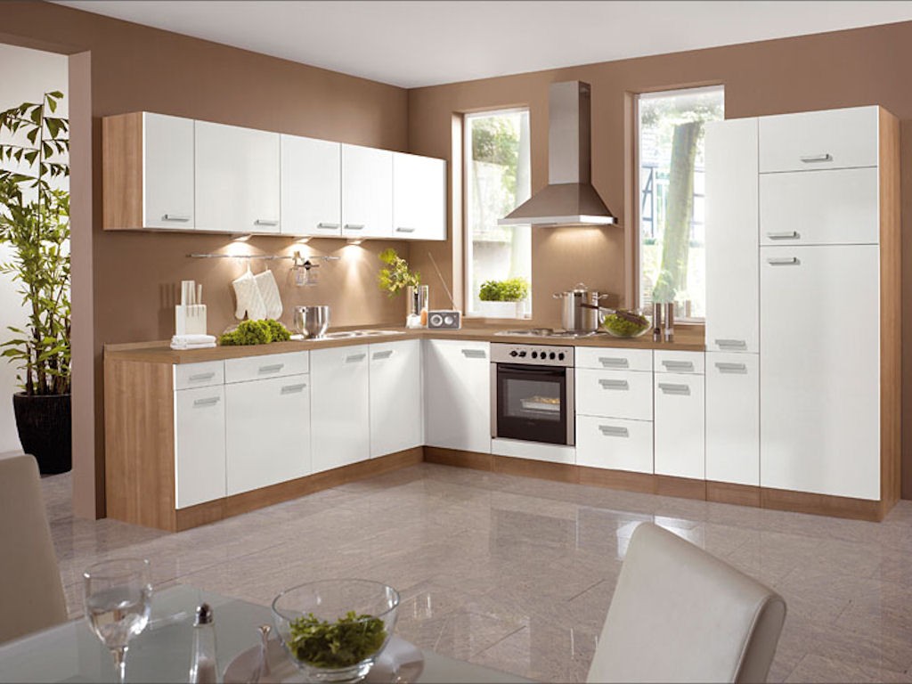 Apothekerschrank mit 5 Metall-Auszügen je 24 kg belastbar