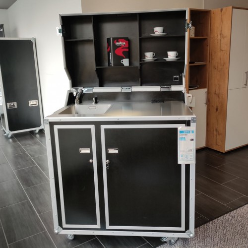 kitcase pro-art Kofferküche mit glatter Edelstahl-Arbeitsfläche mit oder ohne Spüle - Die mobile Küche im Flightcase auf Rollen