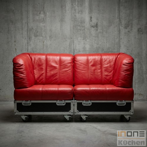 Mobile Couch im Flightcase auf Rollen